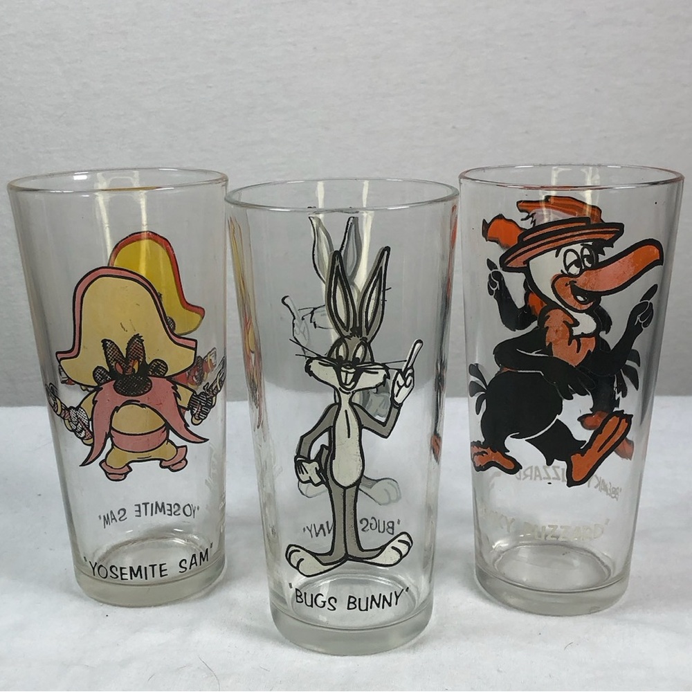VINTAGE 1976 PEPSI SUPER SERIES BUGS BUNNY DRINKING GLASS